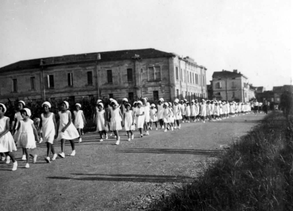 sfilata invia De Amicis